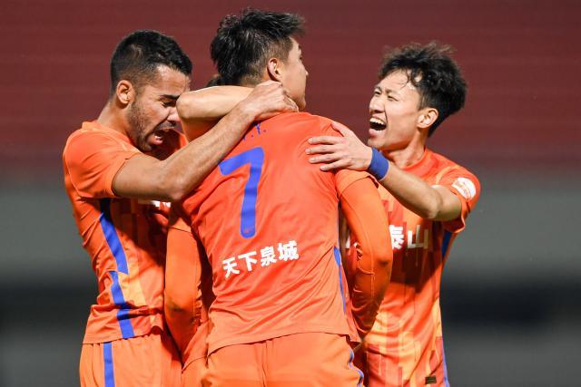 bob半岛体育平台-泰山11年后再夺中超桂冠 队史5冠仅逊八星连穗